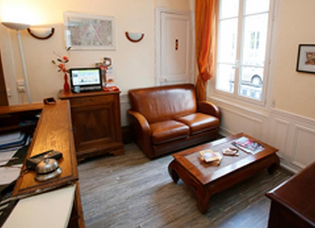 Hotel Le Home Saint Louis 베흑사이으 외부 사진